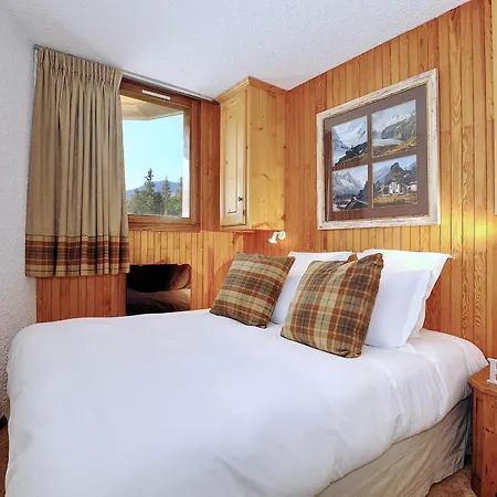 Confort Et Aux Pieds A 1850 Avec Wi-fi Et Parking - Fr-1-575-207 *