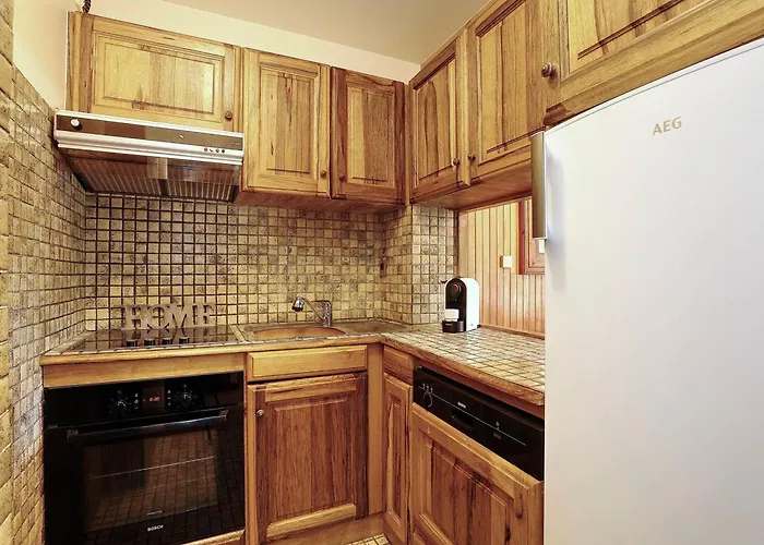 Daire Confort Et Aux Pieds A 1850 Avec Wi-fi Et Parking - Fr-1-575-207